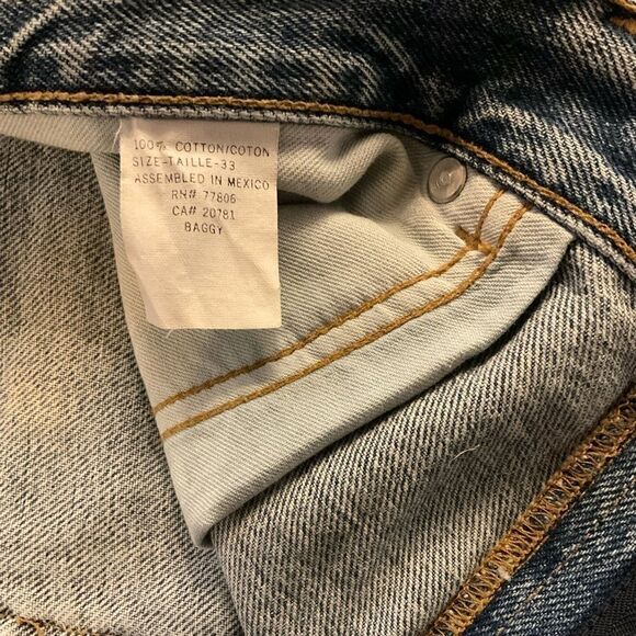 Vintage Tommy Hilfiger Baggy Jean Shorts 33 waist - Picture 2 of 3